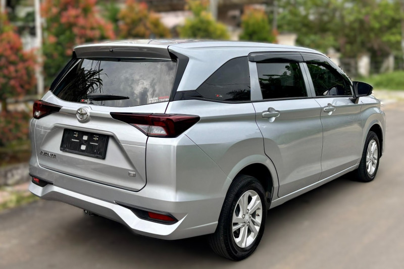 Mobil Bekas Toyota Avanza 1.3 E M/T 2023